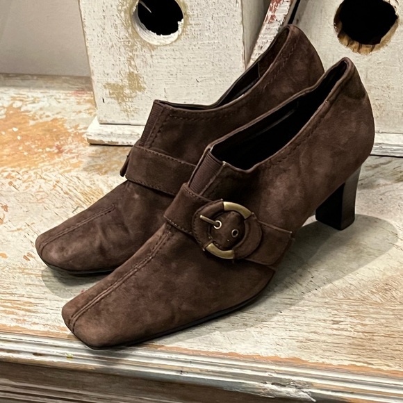 Liz Claiborne Maribel Womens 7 Brown Suede Leather Slip On Heel with Buckle - Picture 7 of 10
